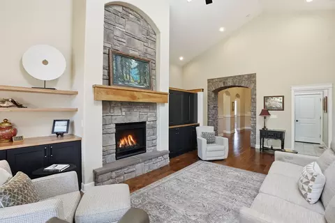 Living - 61065 Manhae Loop, Bend, OR 97702 photo 3 of 6