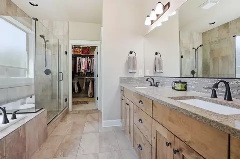 Bath - 61065 Manhae Loop, Bend, OR 97702 photo 1 of 5