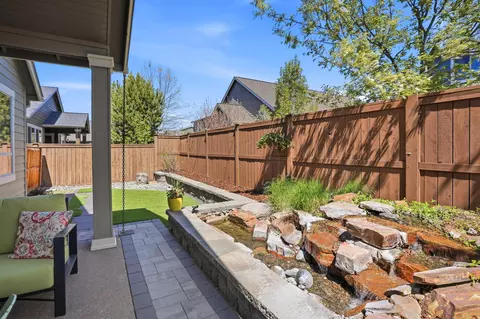 Exterior - 61065 Manhae Loop, Bend, OR 97702 photo 5 of 11