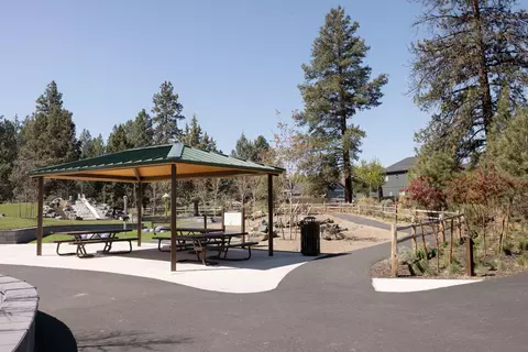 Exterior - 20134 Carson Creek Ct, Bend, OR 97702 photo 7 of 7