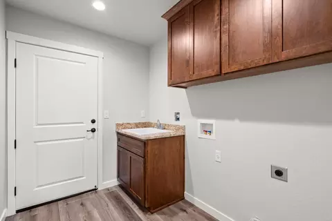 Other - 4730 Gebhard Rd, Central Point, OR 97502 photo 4 of 5