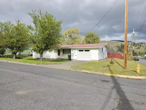 1905 Lancaster Ave, Klamath Falls, OR 97601