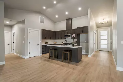 Entry Way - 60163 Crater Rd, Bend, OR 97702 photo 1 of 4
