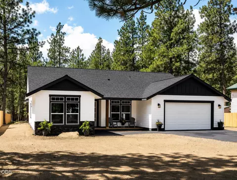 Exterior - 60163 Crater Rd, Bend, OR 97702 photo 2 of 12