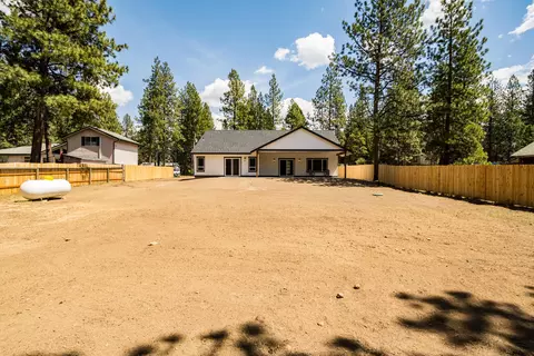 Exterior - 60163 Crater Rd, Bend, OR 97702 photo 11 of 12