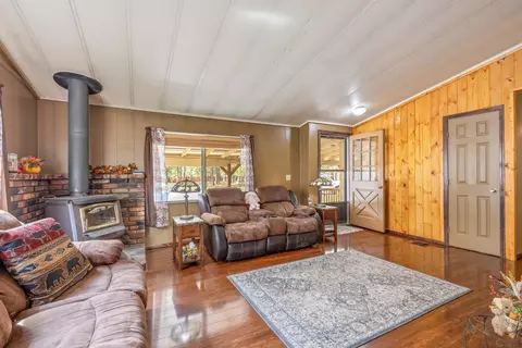 52851 Wayside Loop, La Pine, OR 97739 photo 4