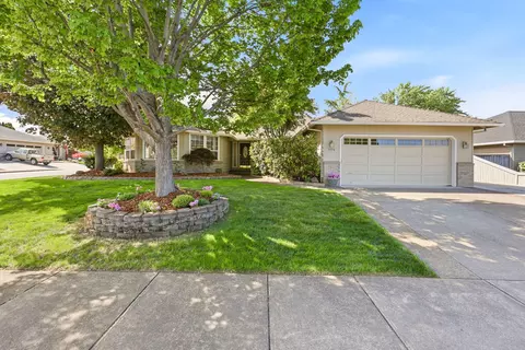 3396 Alameda St, Medford, OR 97504