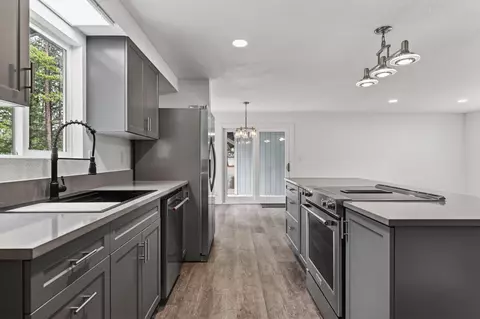 Kitchen - 51448 Cedar Rd, La Pine, OR 97739 photo 3 of 3