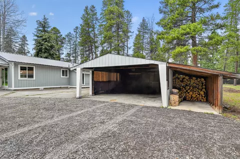 Exterior - 51448 Cedar Rd, La Pine, OR 97739 photo 6 of 12