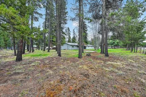 Exterior - 51448 Cedar Rd, La Pine, OR 97739 photo 10 of 12