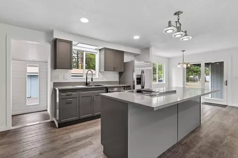 Kitchen - 51448 Cedar Rd, La Pine, OR 97739 photo 1 of 3