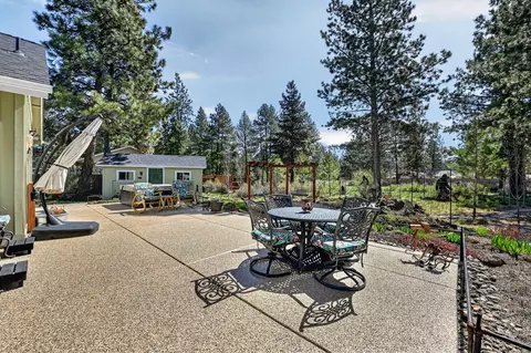 Exterior - 19563 Apache Rd, Bend, OR 97702 photo 16 of 23