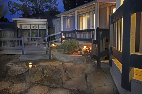 2410 NE Buckwheat Ct, Bend, OR 97701 photo 2