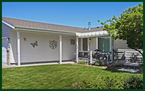 2410 NE Buckwheat Ct, Bend, OR 97701 photo 27