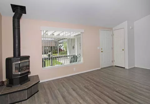 2410 NE Buckwheat Ct, Bend, OR 97701 photo 8