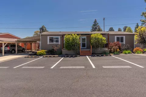 2633 SW Obsidian Ave UNIT 42, Redmond, OR 97756