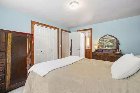Bedroom - 61181 Hitching Post Ln, Bend, OR 97702 photo 2 of 3