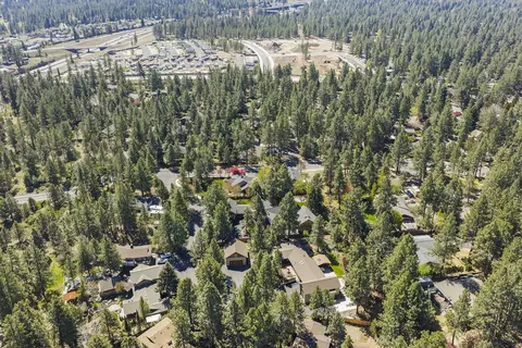View/Area - 61181 Hitching Post Ln, Bend, OR 97702 photo 7 of 14