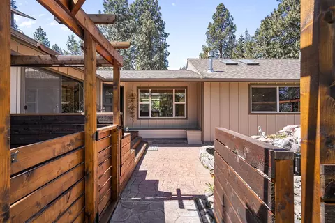 Exterior - 61181 Hitching Post Ln, Bend, OR 97702 photo 15 of 15