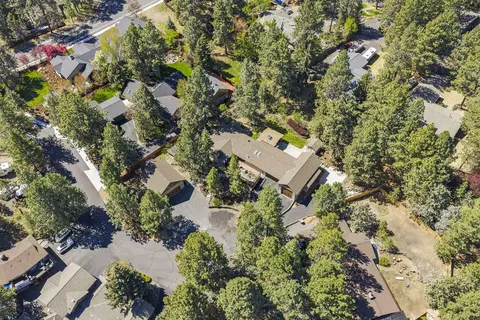 View/Area - 61181 Hitching Post Ln, Bend, OR 97702 photo 9 of 14