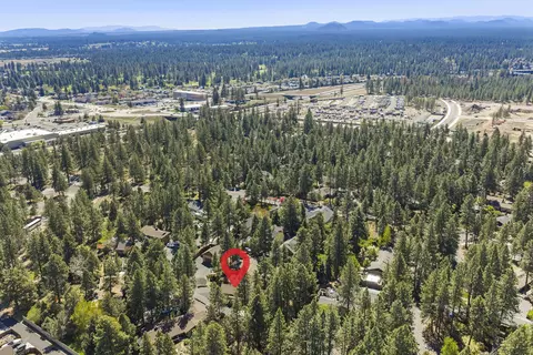 View/Area - 61181 Hitching Post Ln, Bend, OR 97702 photo 8 of 14