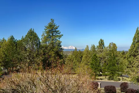 4057 NW Northcliff, Bend, OR 97703