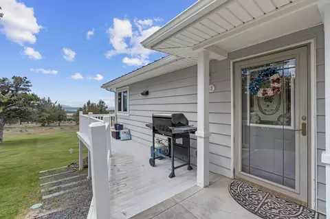 Exterior - 17722 Pope Rd, Merrill, OR 97633 photo 7 of 23