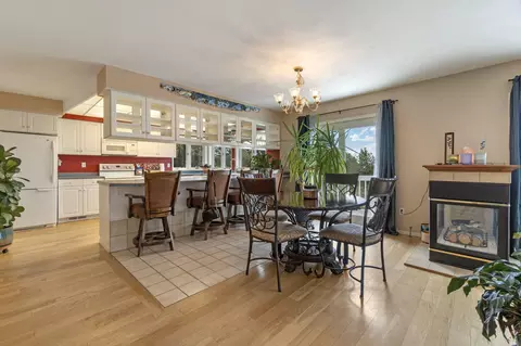 Dining - 17722 Pope Rd, Merrill, OR 97633 photo 1 of 4