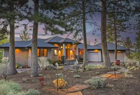 3072 NW Duffy Dr, Bend, OR 97703