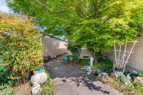 Exterior - 436 St Clair Way, Eagle Point, OR 97524 photo 1 of 3