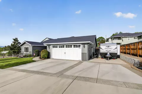 46 Terra Linda, Eagle Point, OR 97524
