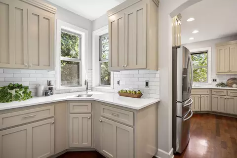 Kitchen - 60964 Creekstone Loop, Bend, OR 97702 photo 1 of 4