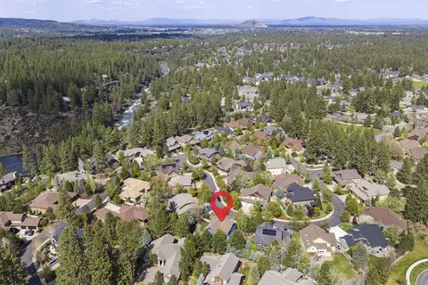 View/Area - 60964 Creekstone Loop, Bend, OR 97702 photo 3 of 6