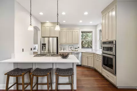 Kitchen - 60964 Creekstone Loop, Bend, OR 97702 photo 4 of 4
