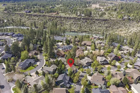 View/Area - 60964 Creekstone Loop, Bend, OR 97702 photo 4 of 6