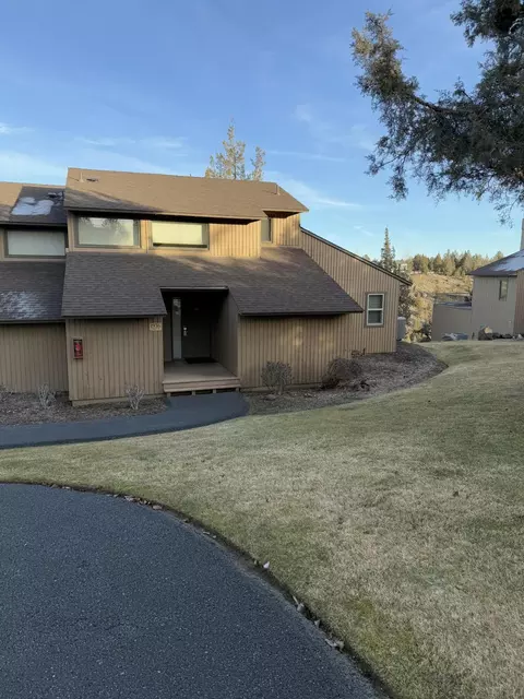 1936 Redtail Hawk Dr #RV39A, Redmond, OR 97756