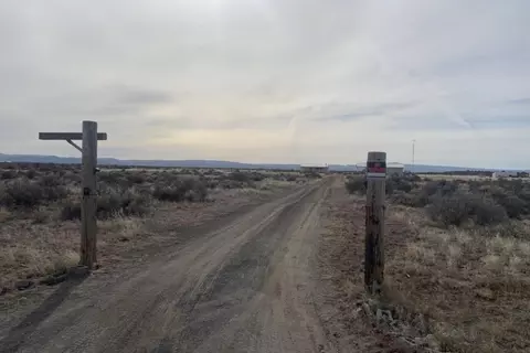 58269 Oil Dri, Christmas Valley, OR 97641