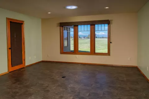 Living - 20900 SW Young Ave, Bend, OR 97703 photo 4 of 4