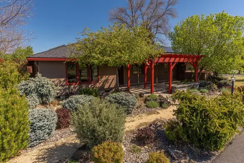 Exterior - 20900 SW Young Ave, Bend, OR 97703 photo 1 of 12