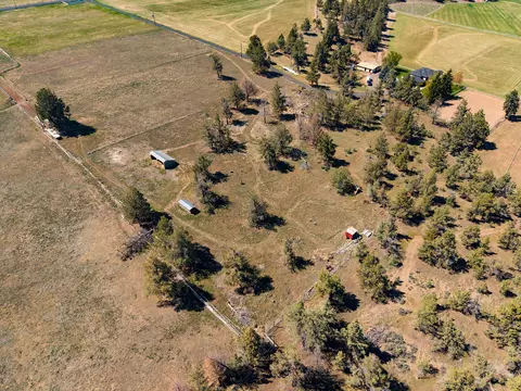 View/Area - 20900 SW Young Ave, Bend, OR 97703 photo 15 of 18