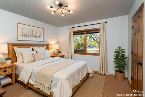 Bedroom - 20900 SW Young Ave, Bend, OR 97703 photo 3 of 5