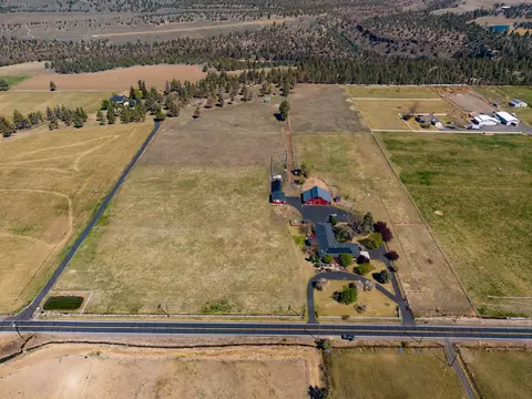 View/Area - 20900 SW Young Ave, Bend, OR 97703 photo 7 of 18