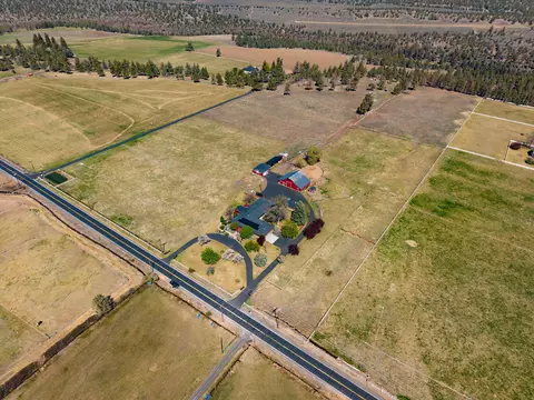 View/Area - 20900 SW Young Ave, Bend, OR 97703 photo 9 of 18