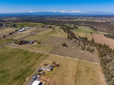 View/Area - 20900 SW Young Ave, Bend, OR 97703 photo 12 of 18