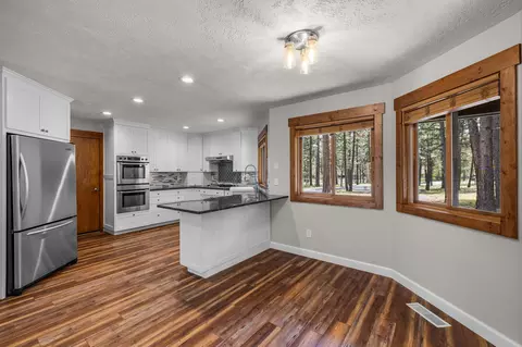 Kitchen - 14474 Crossroads Loop, Sisters, OR 97759 photo 1 of 3
