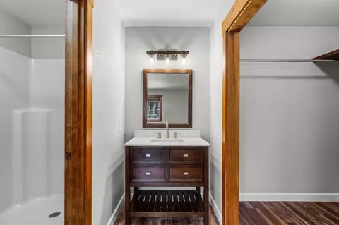 Bath - 14474 Crossroads Loop, Sisters, OR 97759 photo 1 of 6