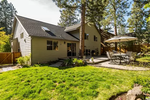 Exterior - 61324 Brianne Pl, Bend, OR 97702 photo 11 of 15
