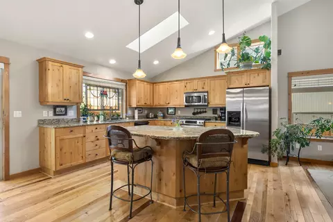 Kitchen - 61324 Brianne Pl, Bend, OR 97702 photo 5 of 5