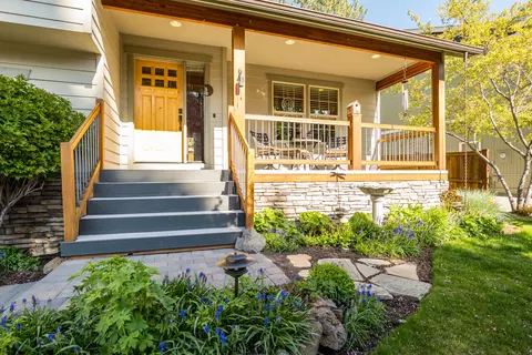 Exterior - 61324 Brianne Pl, Bend, OR 97702 photo 5 of 15