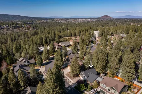 View/Area - 61324 Brianne Pl, Bend, OR 97702 photo 1 of 4